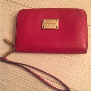Michael Kors wallet and wristlet